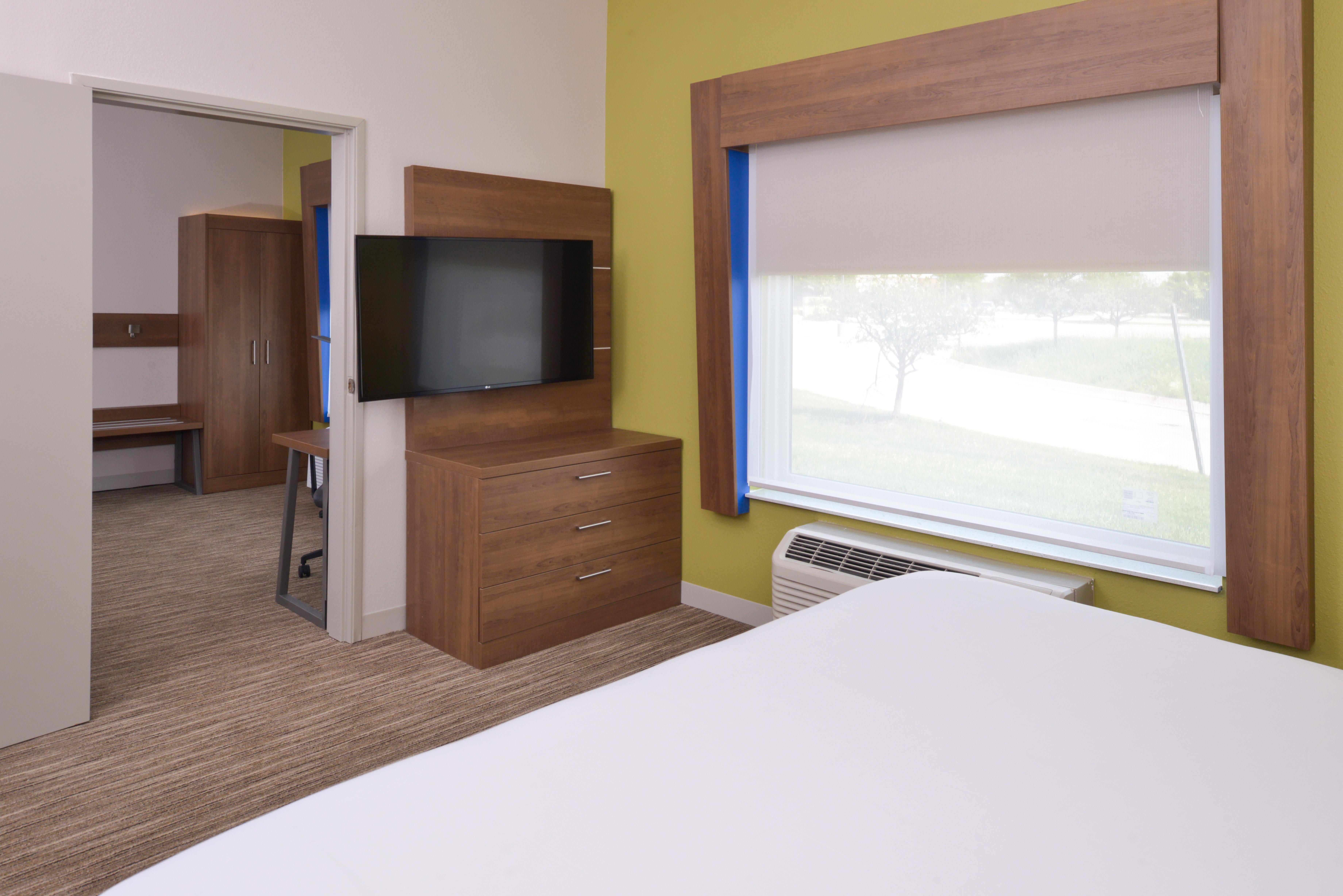 Holiday Inn Express & Suites - Omaha - 120Th And Maple By Ihg Zewnętrze zdjęcie