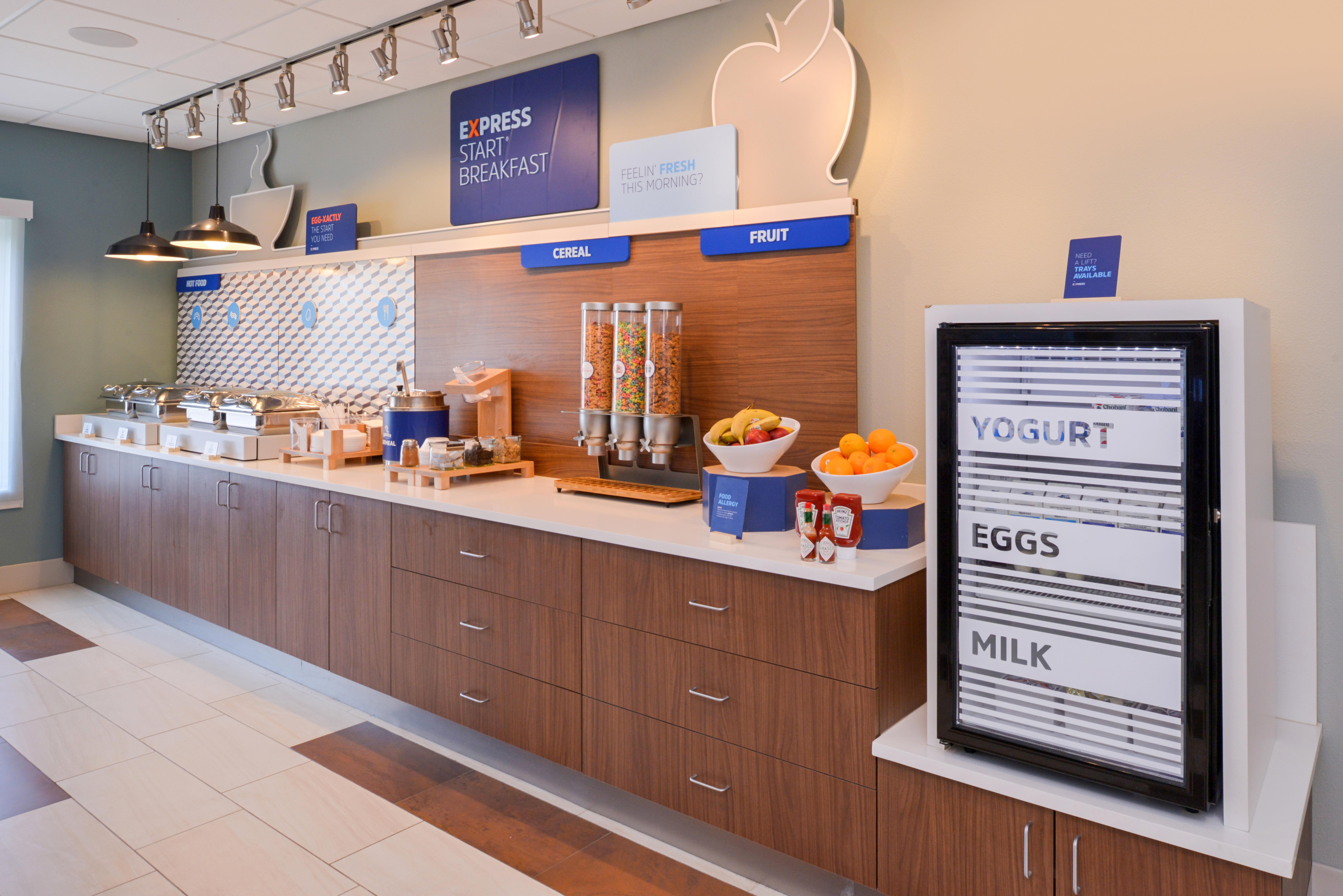 Holiday Inn Express & Suites - Omaha - 120Th And Maple By Ihg Zewnętrze zdjęcie