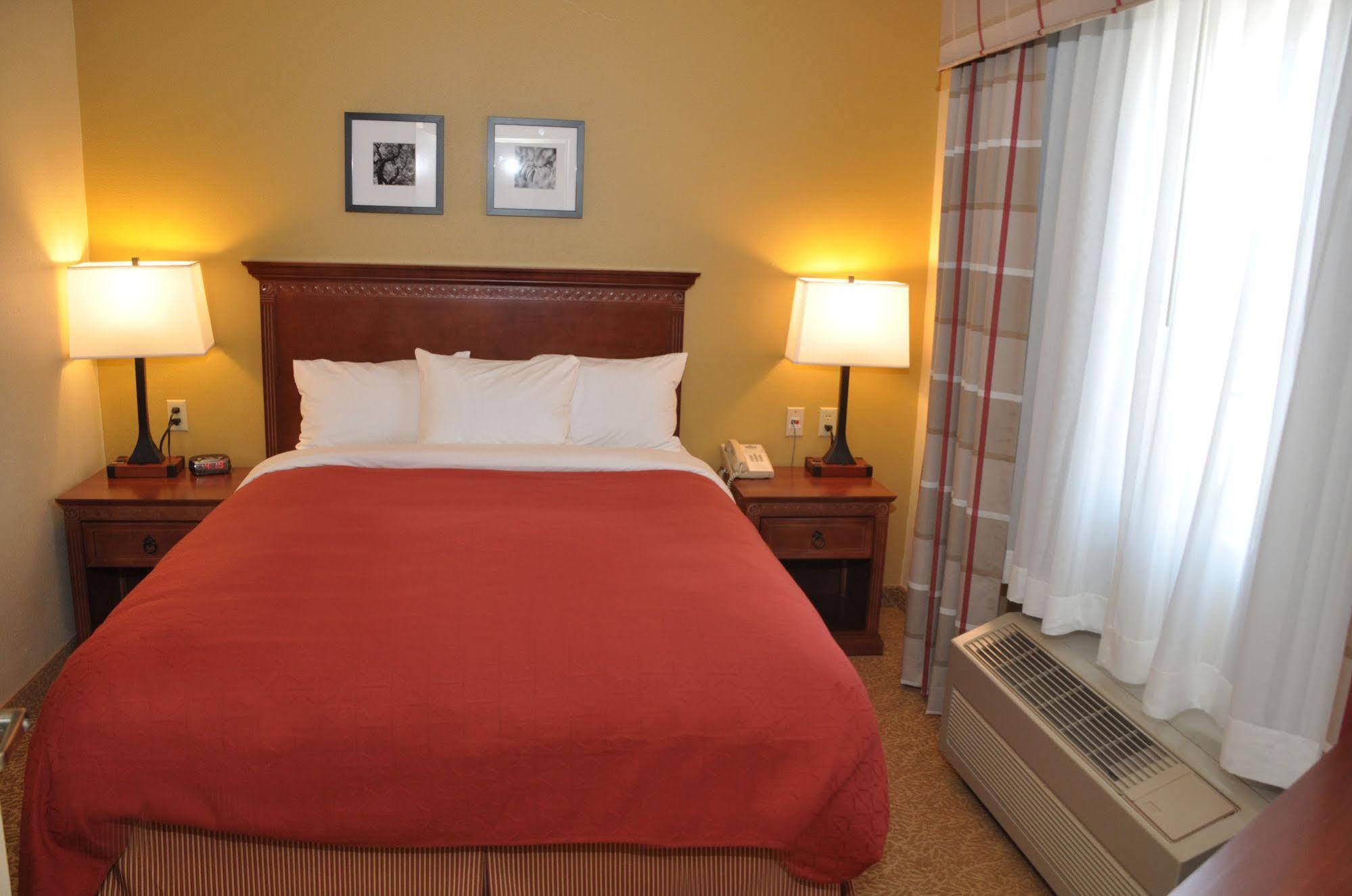 Holiday Inn Express & Suites - Omaha - 120Th And Maple By Ihg Zewnętrze zdjęcie